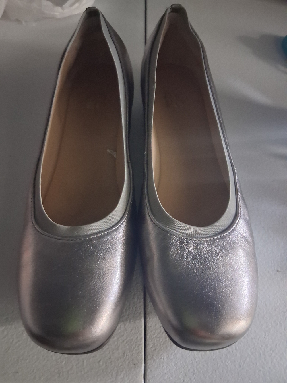 Women's Metallic Silver Ballet Flats